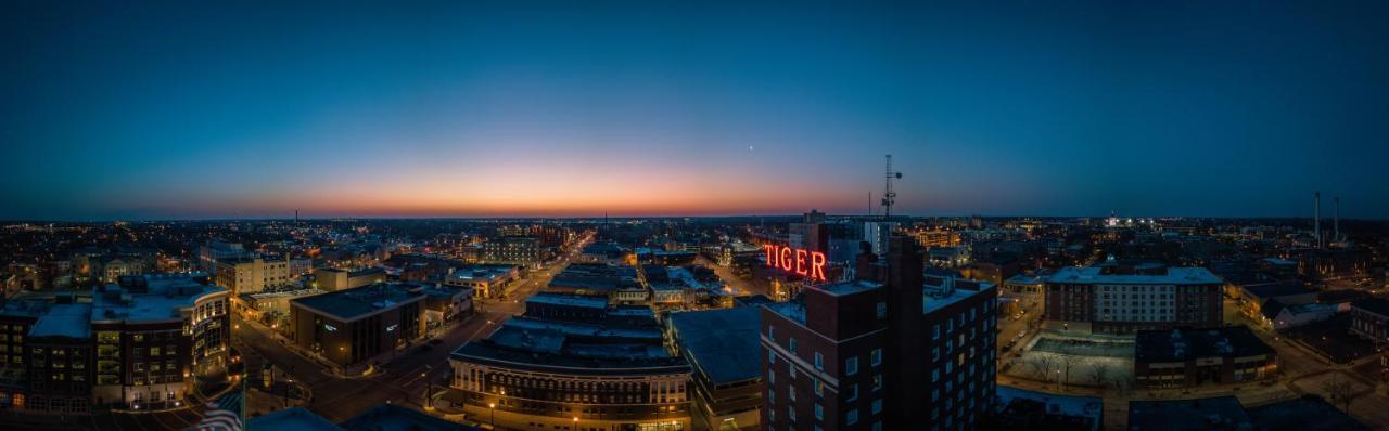 Voco The Tiger Hotel, Columbia, Mo, An Ihg Hotel Εξωτερικό φωτογραφία